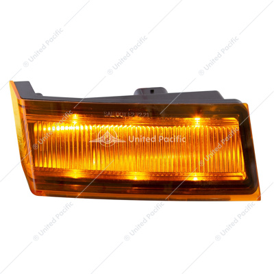 6 LED Amber Turn Signal Light For 2018-2024 Freightliner Cascadia - Passenger -Competition Series